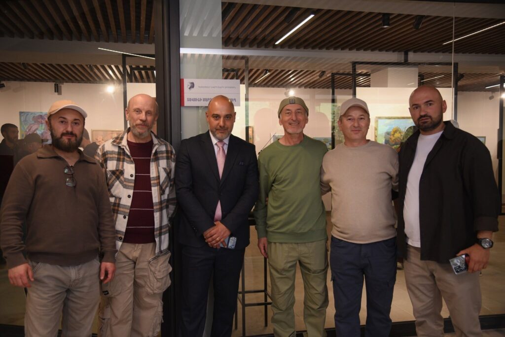 A Community Gallery Opens in Berd